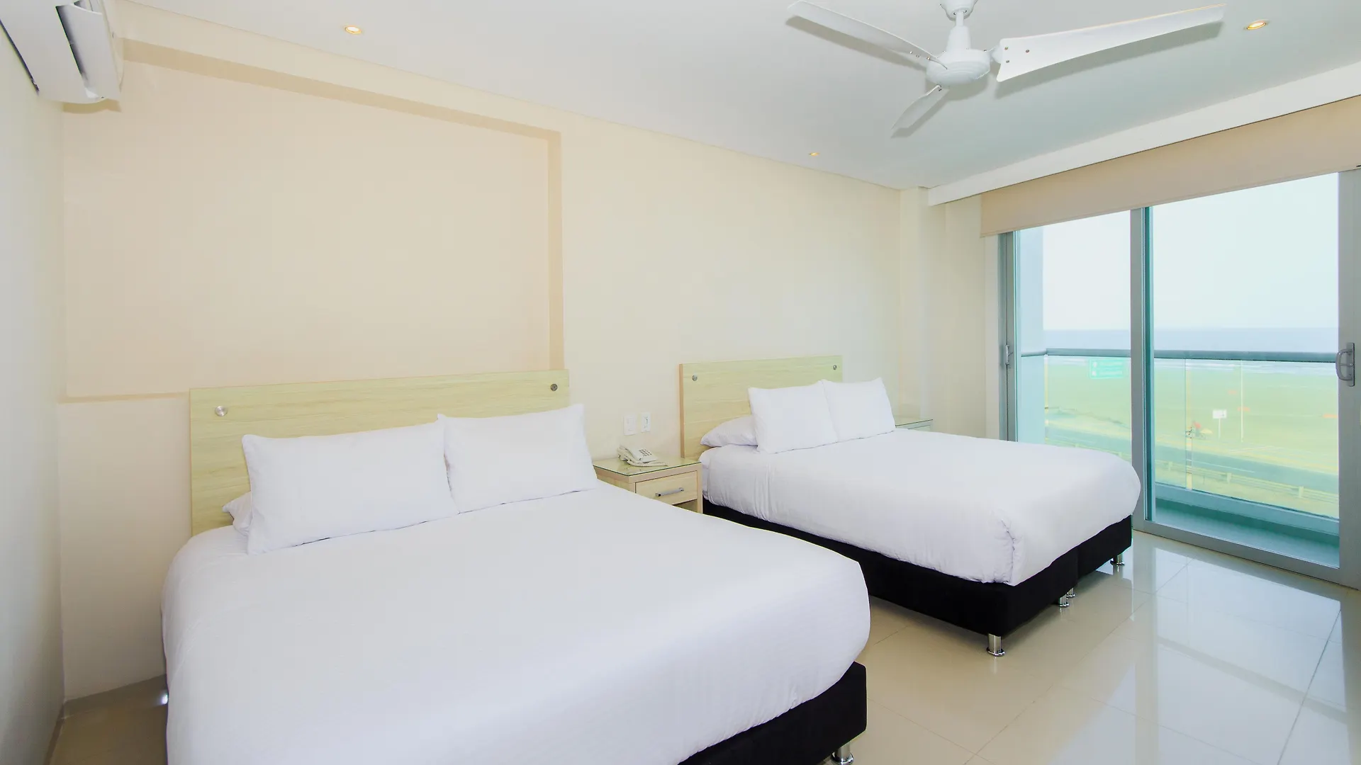 Hotel Summer Cartagena 3*,